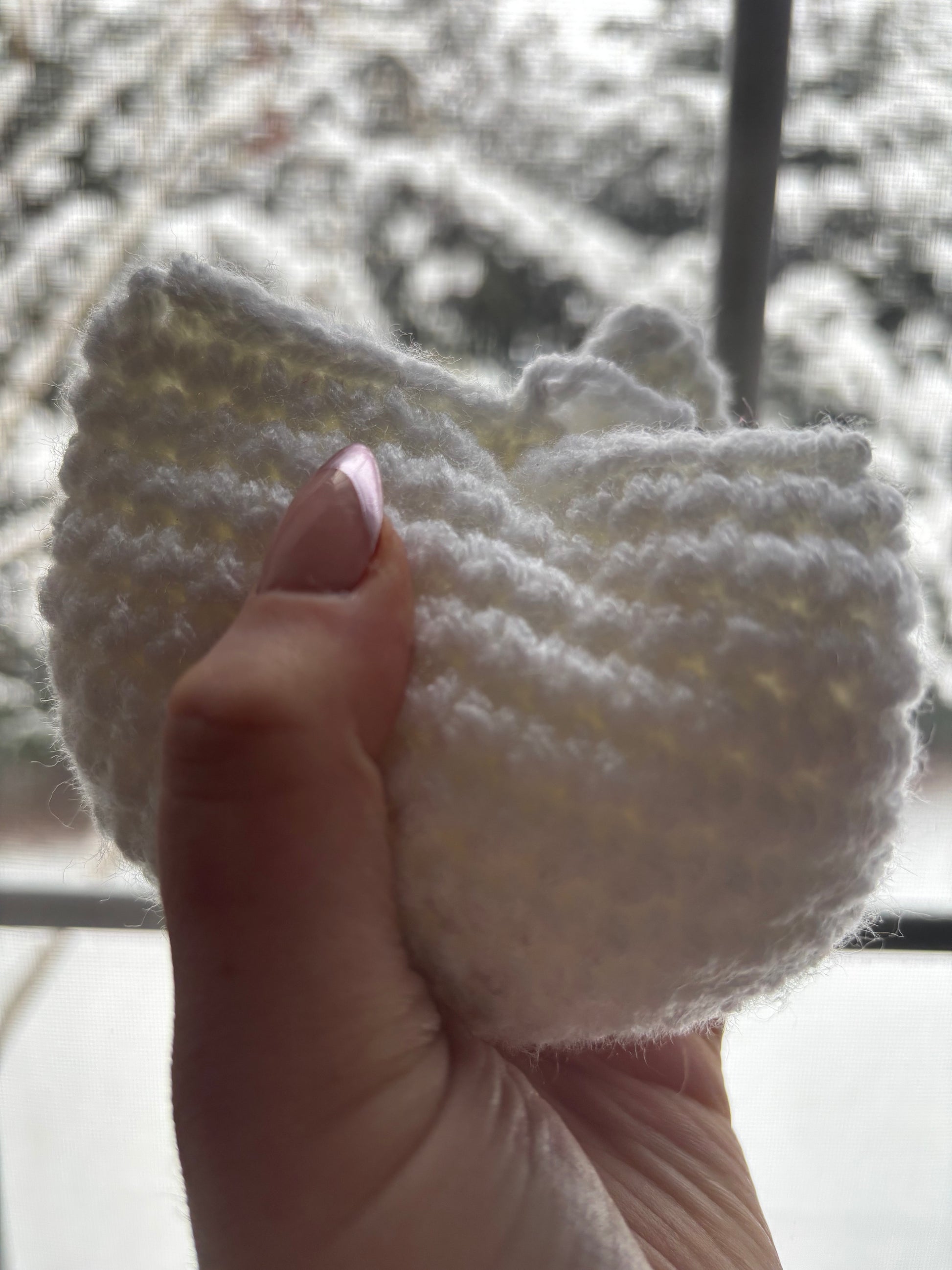 White Crochet Tulip Keychain